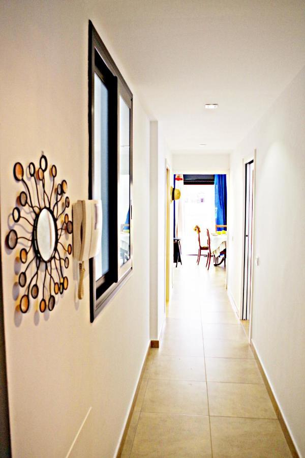 Inass Apartment Sitges Bagian luar foto