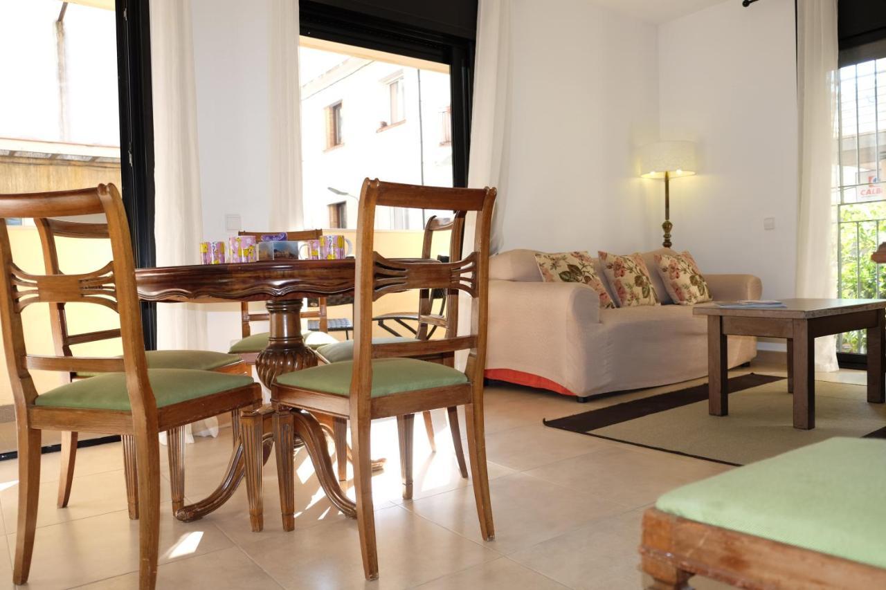 Inass Apartment Sitges Bagian luar foto