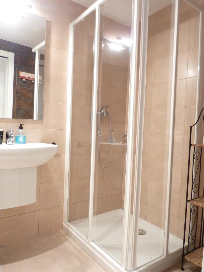 Inass Apartment Sitges Bagian luar foto